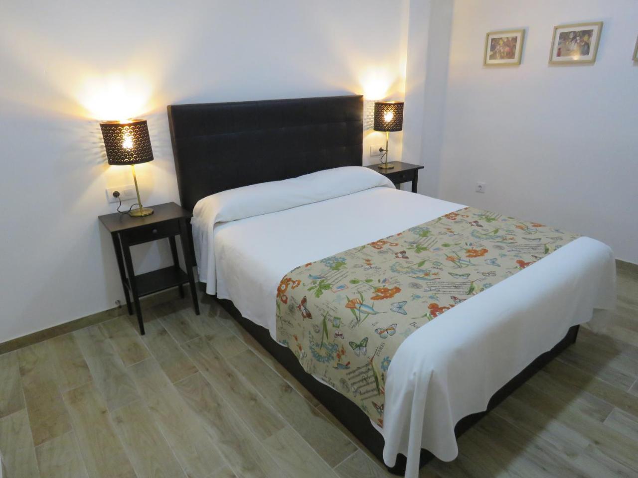 Living Sevilla Apartments Hercules المظهر الخارجي الصورة
